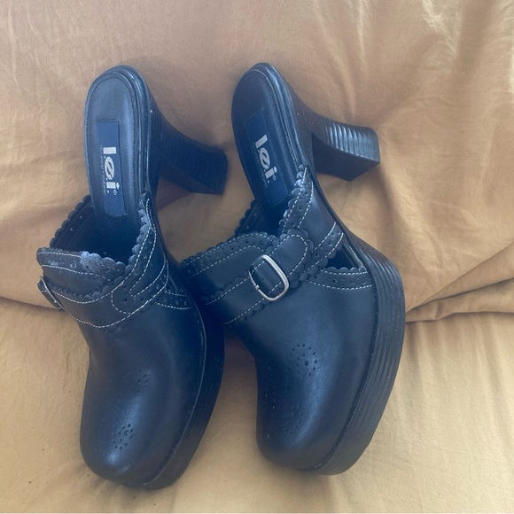 VTG Women's Lei Mule Clogs Size 8.5 Black Gently Worn Platform Chunky Heel - Picture 1 of 5